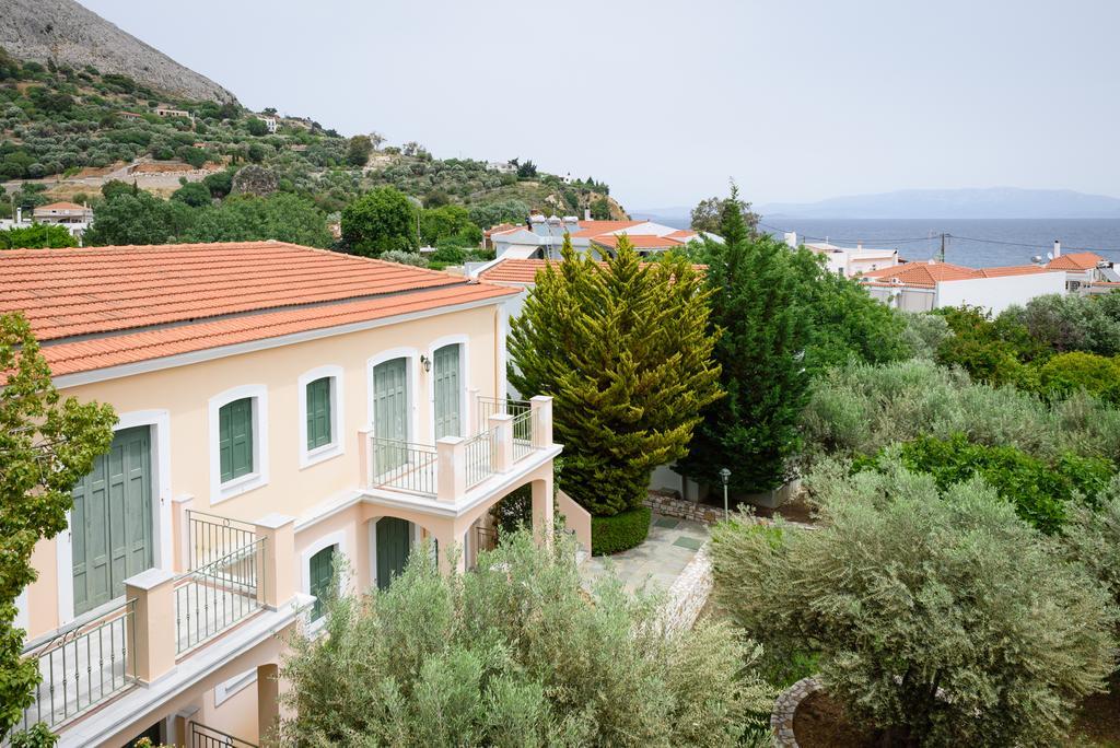Kyveli Hotel Apartments Vrontados Bagian luar foto